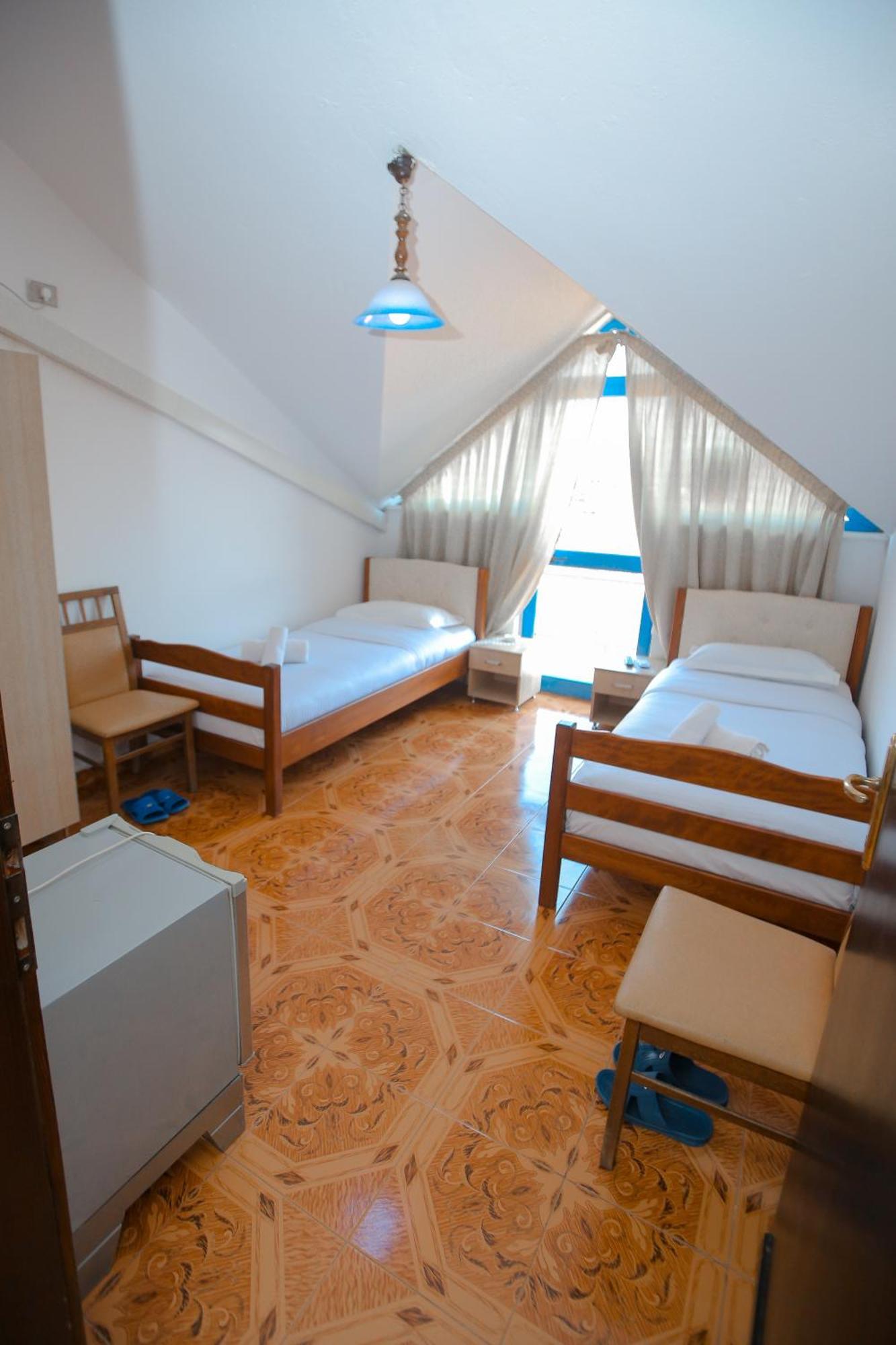 Hotel Ambasador Bahçallëk Εξωτερικό φωτογραφία