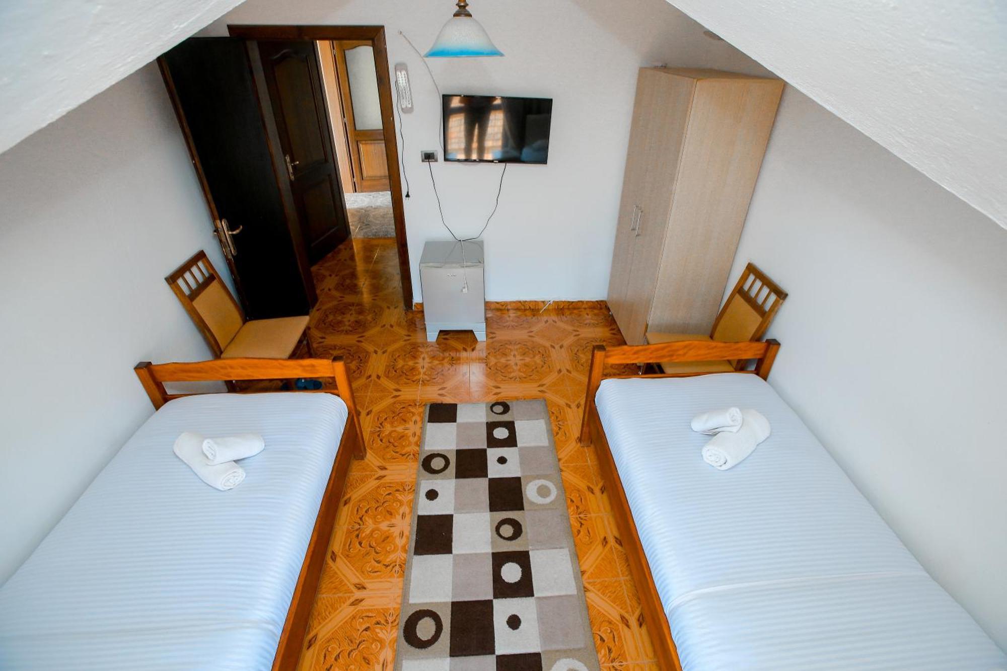 Hotel Ambasador Bahçallëk Εξωτερικό φωτογραφία