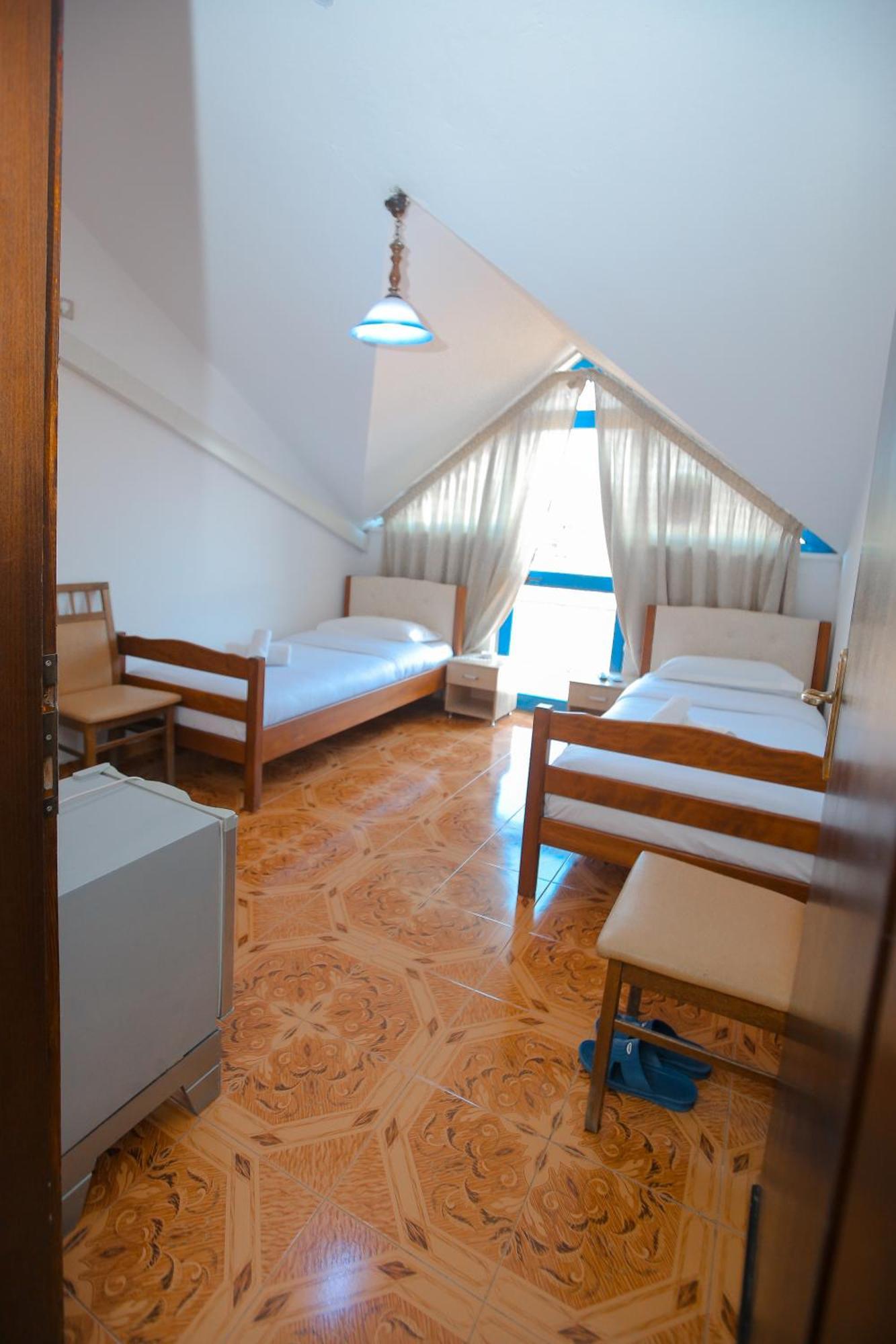 Hotel Ambasador Bahçallëk Εξωτερικό φωτογραφία
