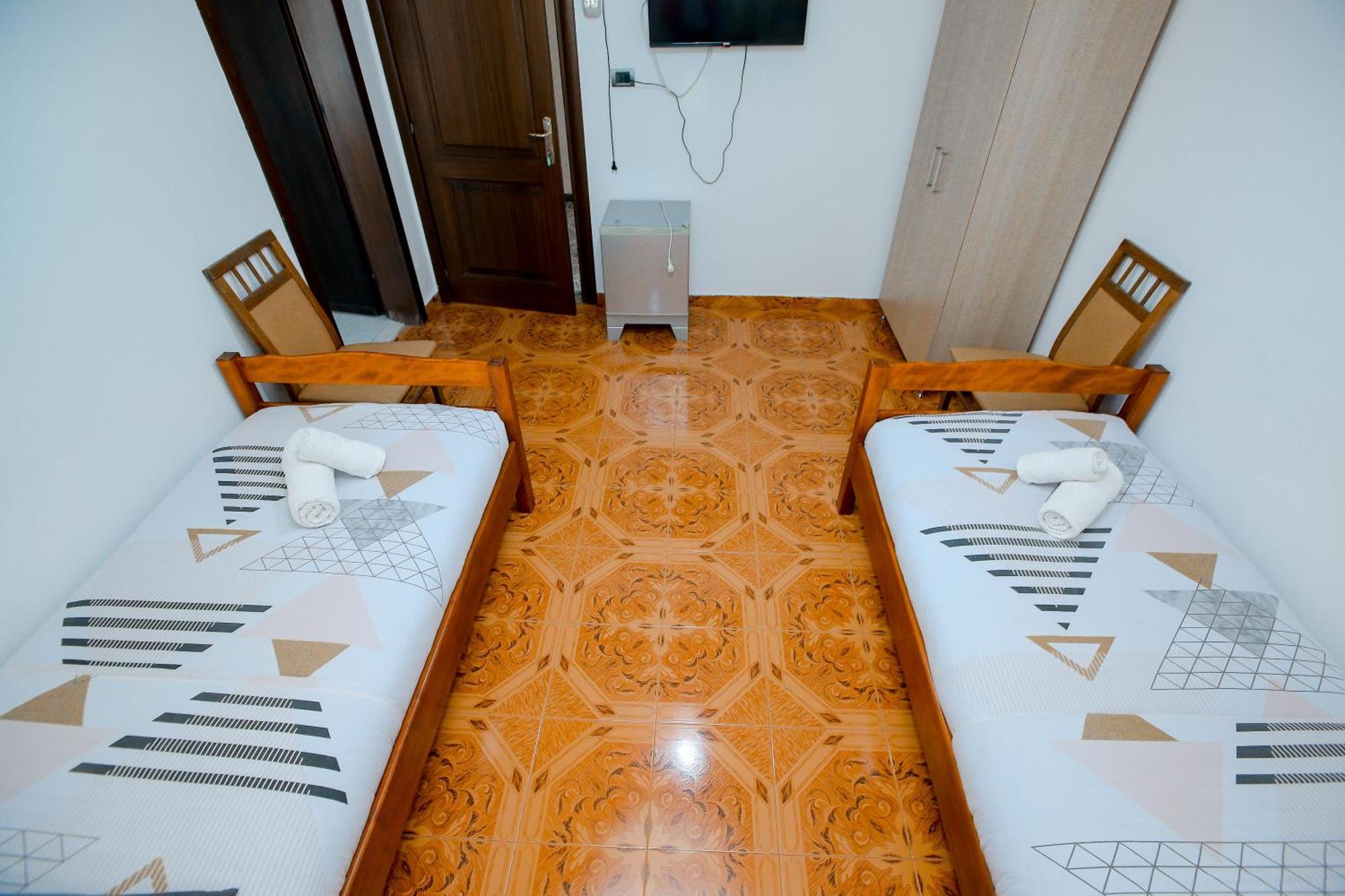 Hotel Ambasador Bahçallëk Εξωτερικό φωτογραφία